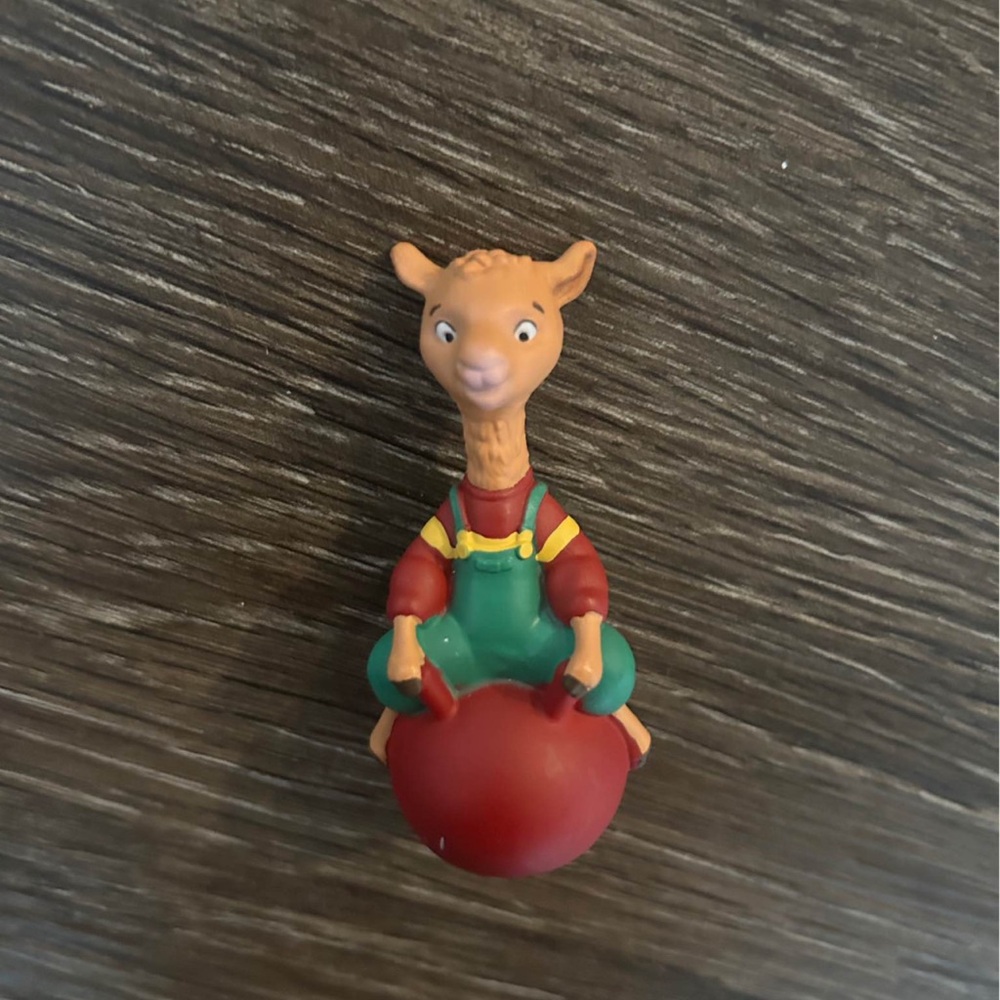 Kids Toy Camel Figure with Red Ball